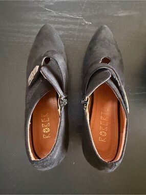 Rocket Dog Black Suede Pointed Flats with Cross-Strap
